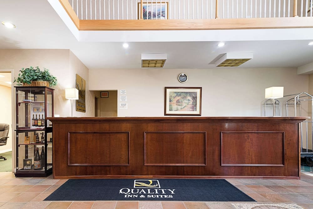 Quality Inn & Suites Schoharie near Howe Caverns 2