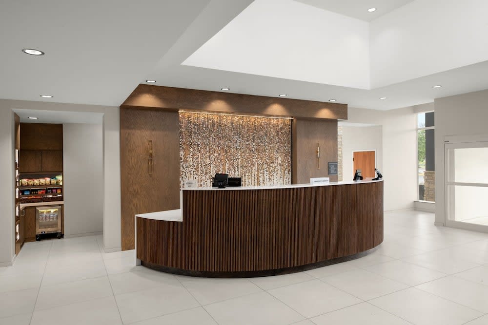 Delta Hotels by Marriott Colonial Heights 2
