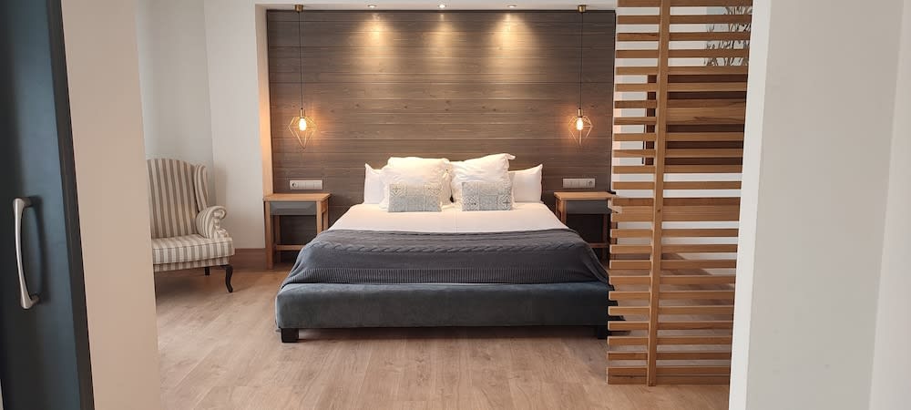 Hotel Sercotel Cuatro Postes 1