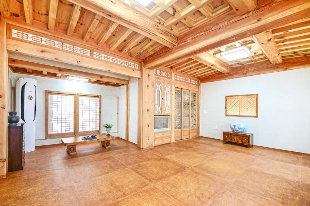 Gyeongju HanokHotel Chunchugwan 2