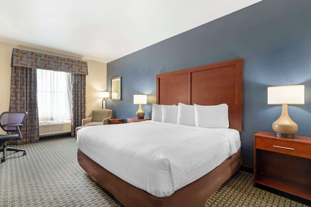 Best Western Northwest Corpus Christi Inn & Suites 1