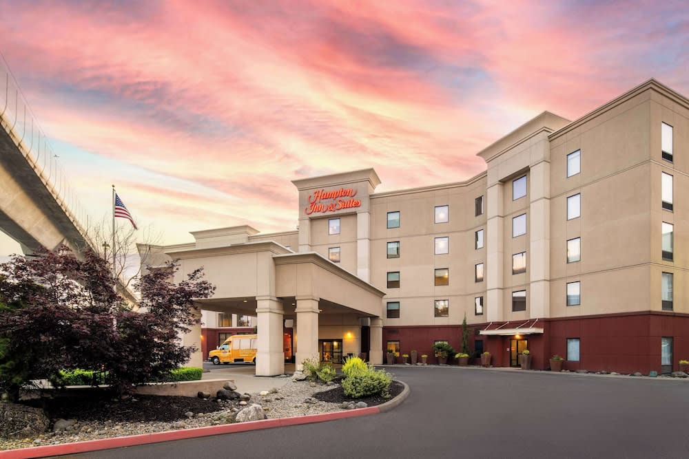 Hampton Inn & Suites Seattle-Airport/28th Ave 1
