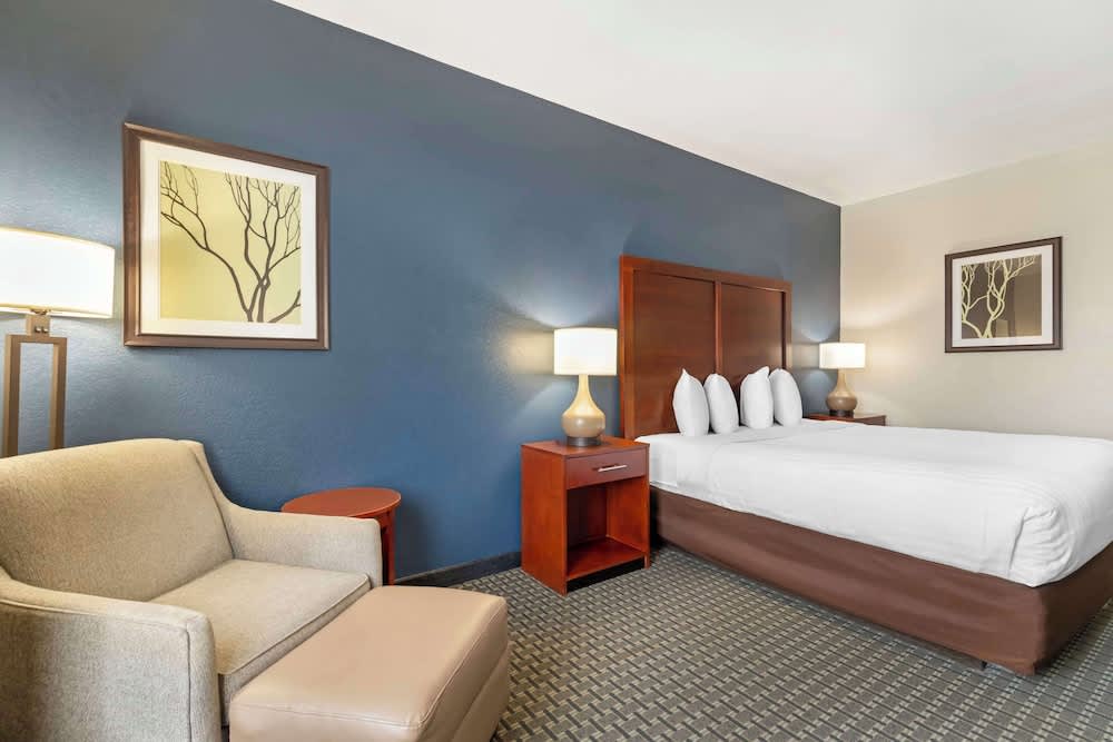 Best Western Northwest Corpus Christi Inn & Suites 1