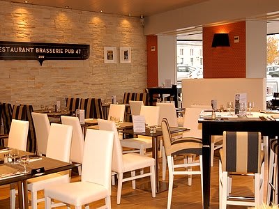 Logis Hotel des Bourbons Montluçon Climatisé 1