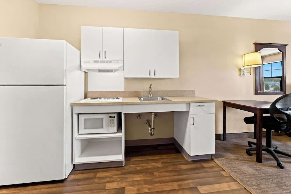 Suburban Studios Columbus Bradley Park 5