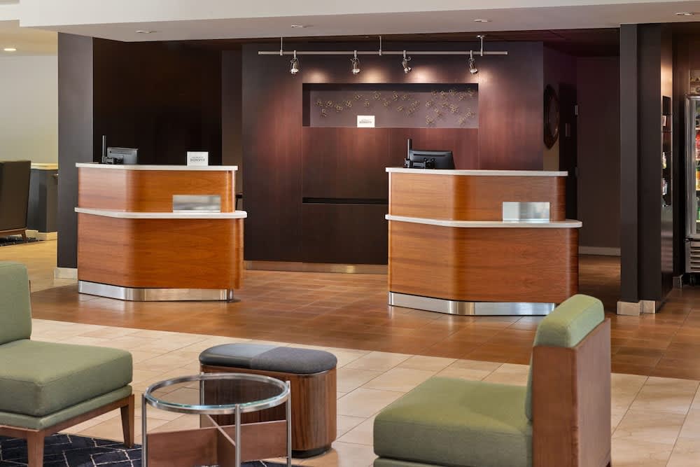 Courtyard by Marriott Charlottesville 2