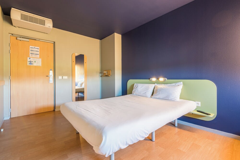 ibis budget Amberieu en Bugey/Chateau Gaillard A42 4