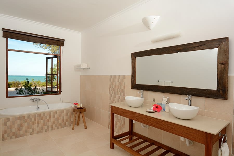 Kisiwa on the Beach 4