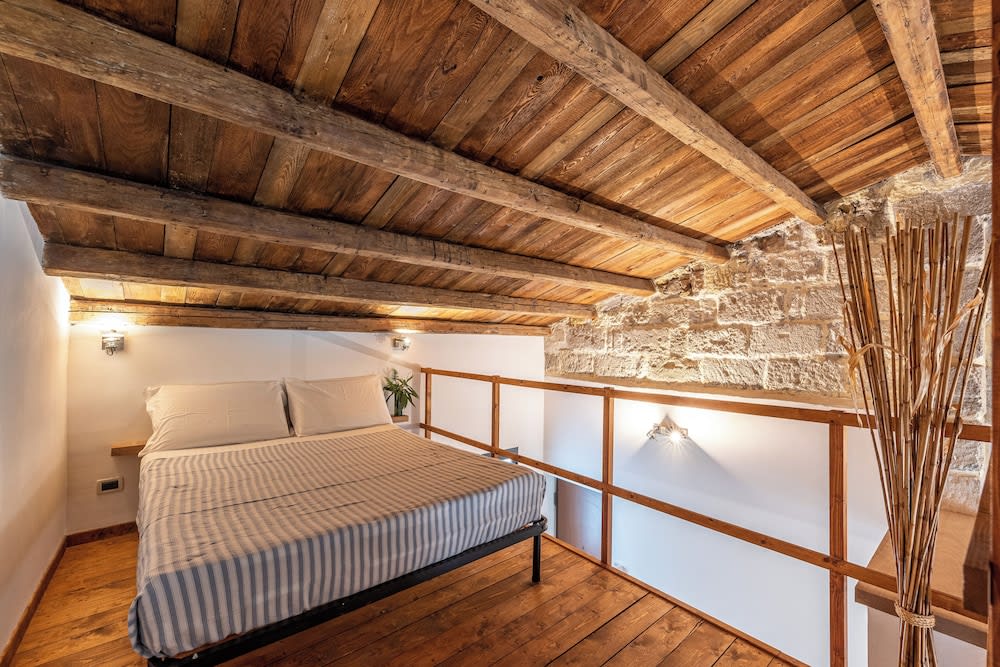 Zisa Castle Apartment by Wonderful Italy 2