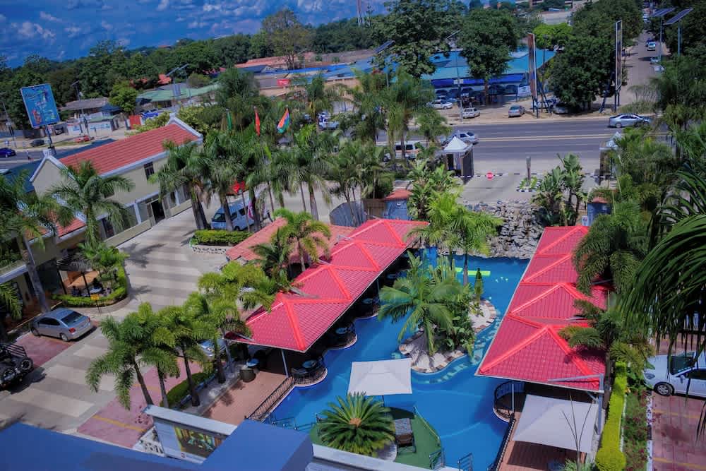 Best Western Plus Paramount Hotel 2