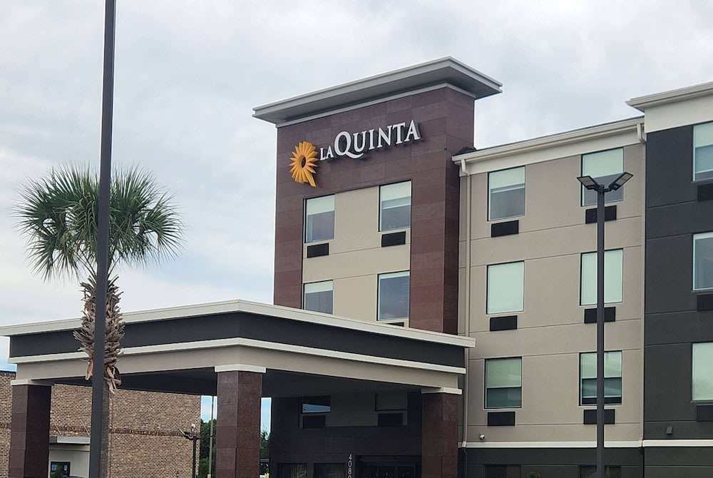 La Quinta by Wyndham Warner Robins - Robins AFB 1