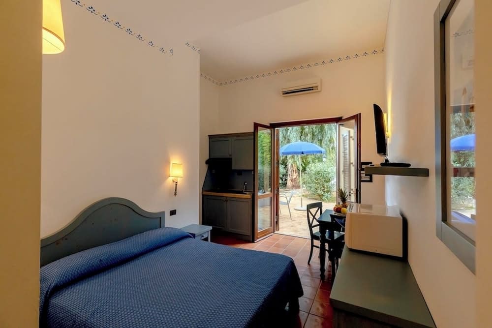 Villaggio Cala Mancina 4