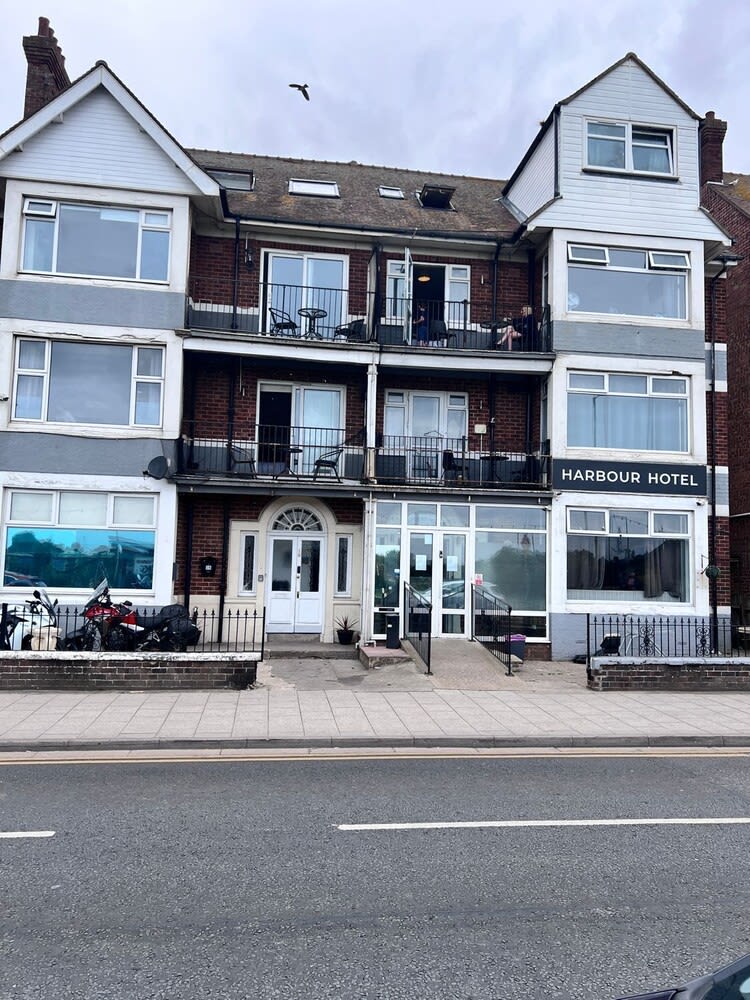 Harbour Hotel 1