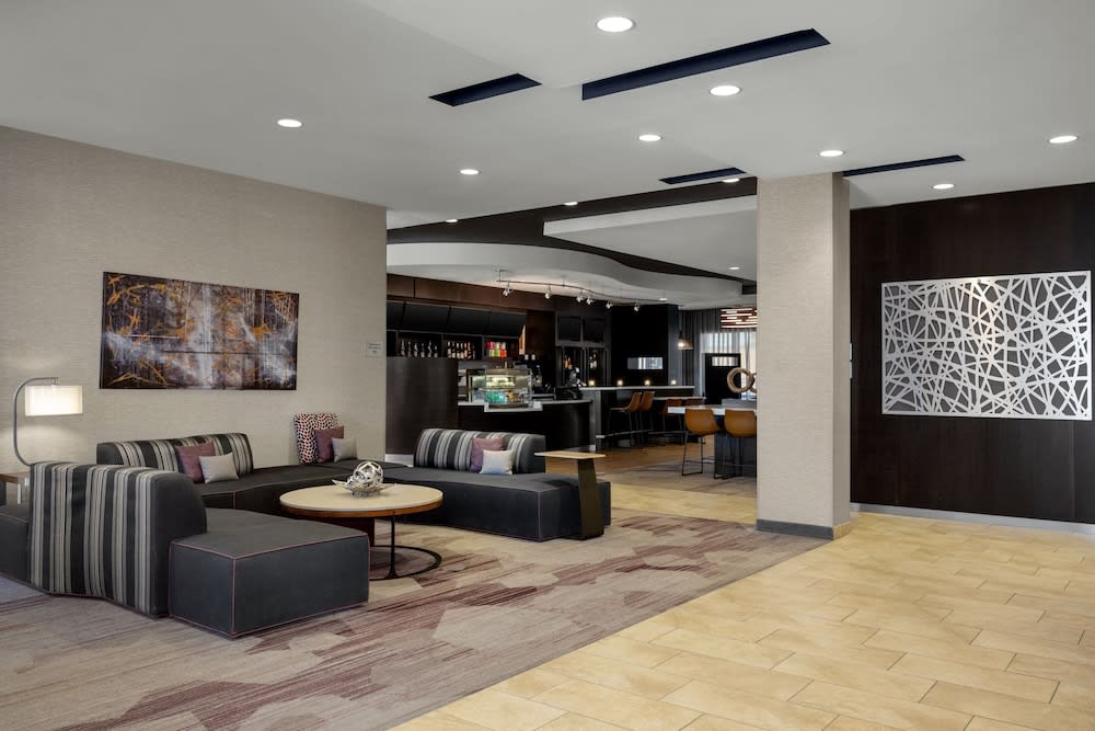 Courtyard by Marriott Omaha Bellevue at Beardmore Event Center