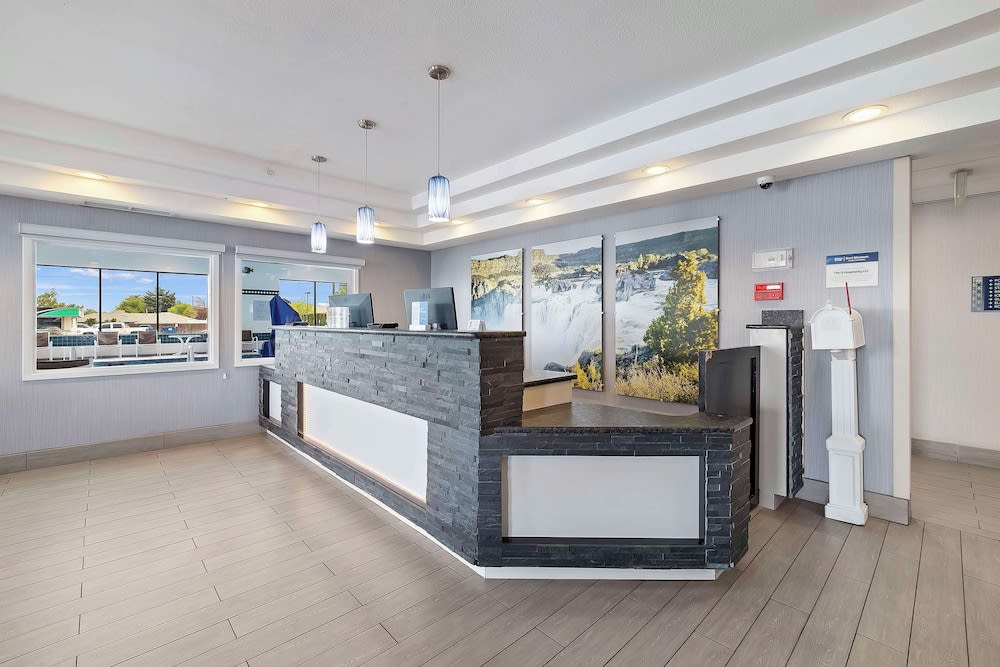 Best Western Plus Twin Falls Hotel 2