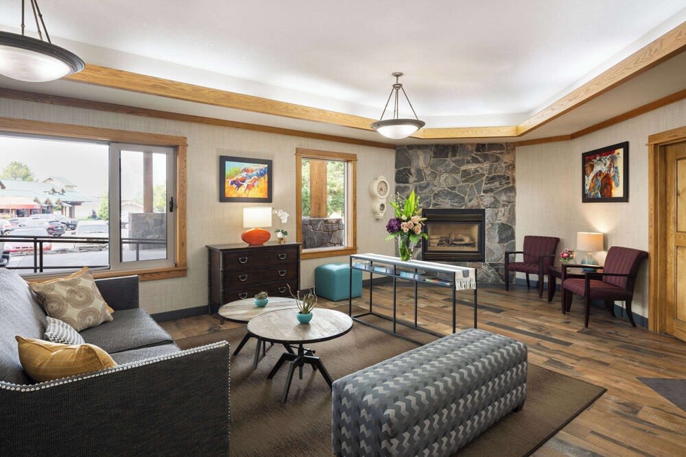 Days Inn & Suites by Wyndham Bozeman 2