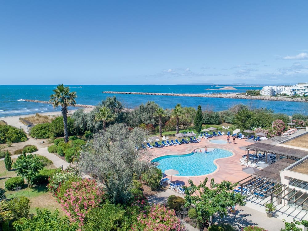 SOWELL RESIDENCES Les Sablons 1