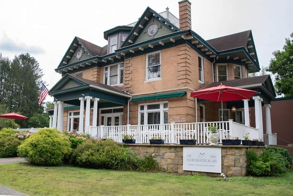 Elk River Hotel 1
