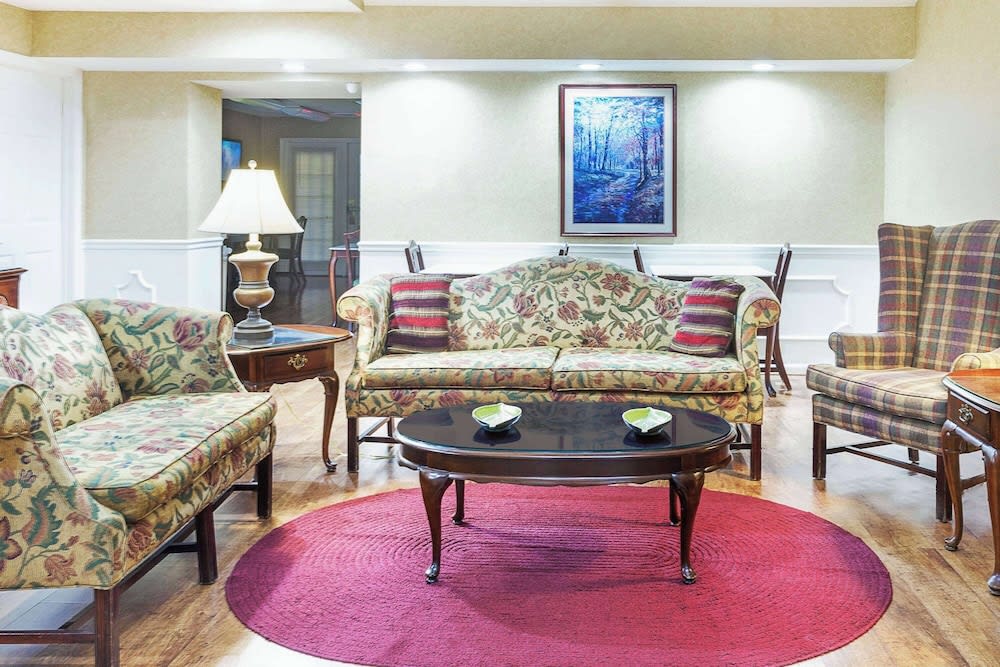 Baymont by Wyndham Tullahoma 2