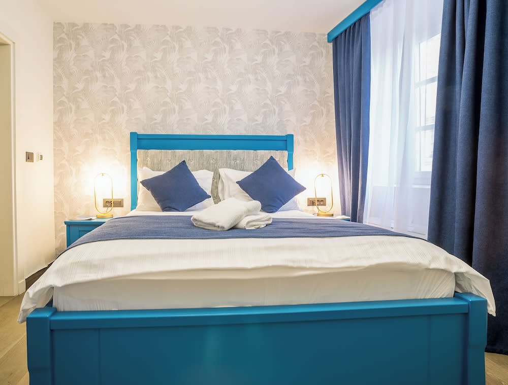 Conte Hotel & Restaurant 2