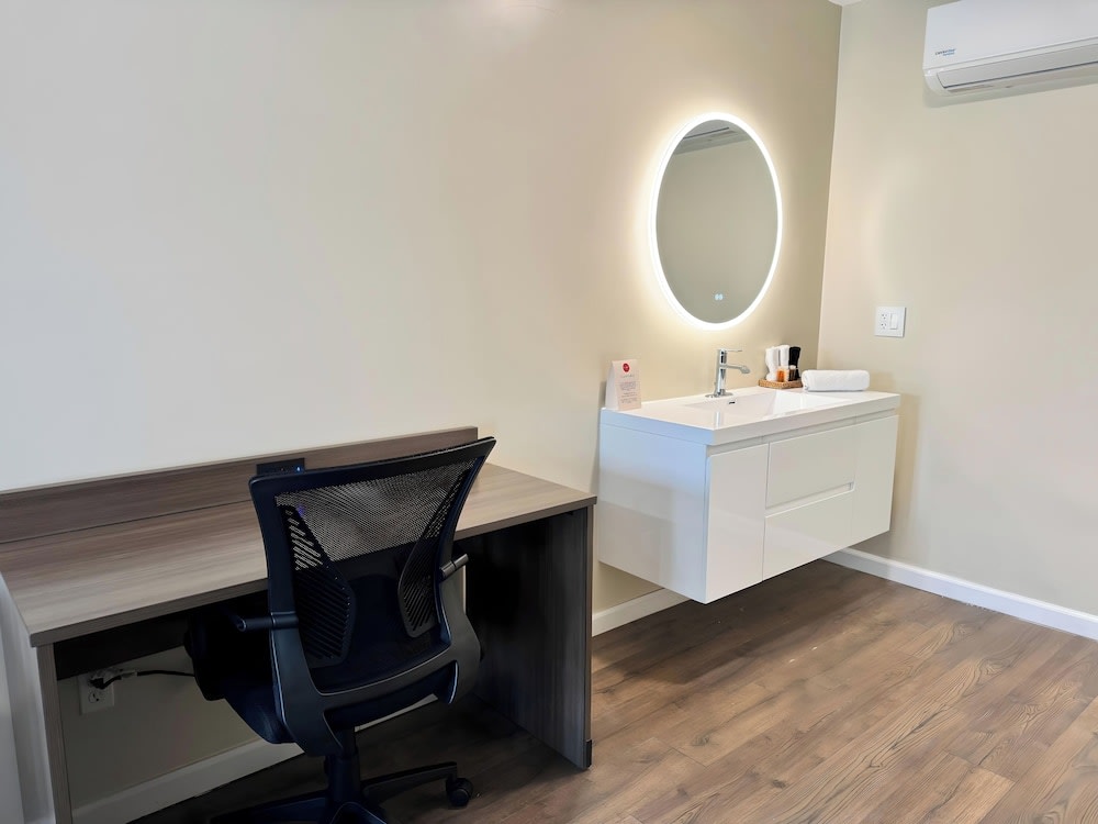 The Dixie Hollywood 5