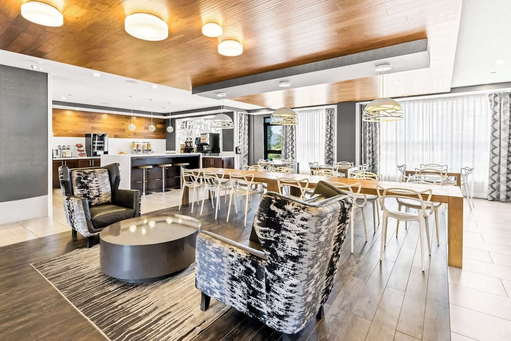 Best Western Plus Airdrie Gateway 3