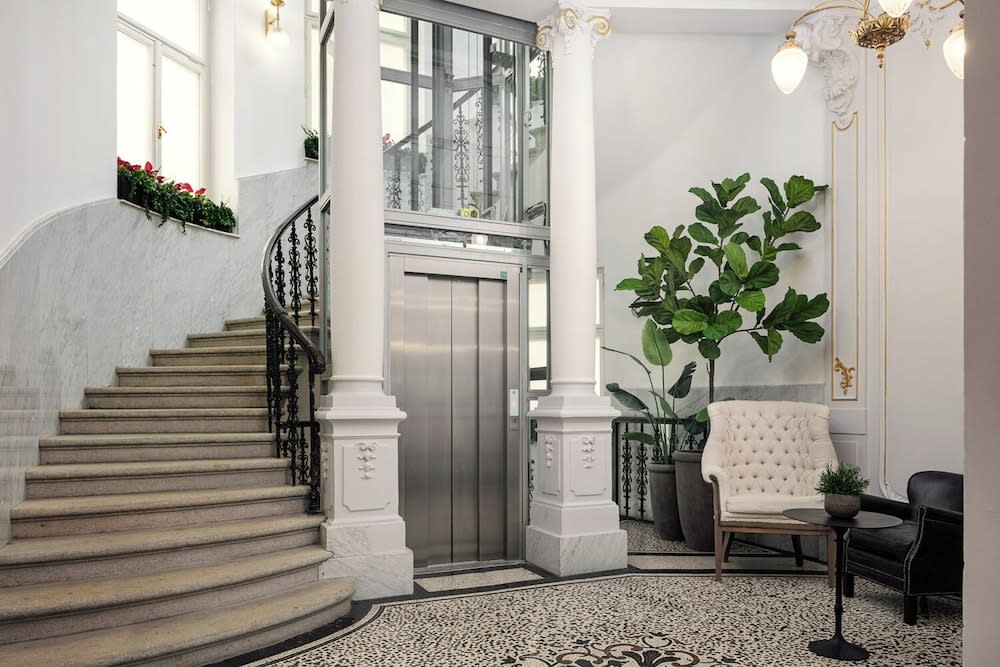 R16 Residences Prague 2