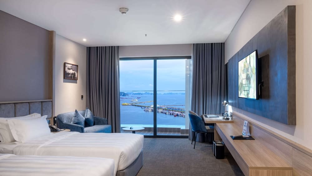 Wyndham Garden Legend Halong 1