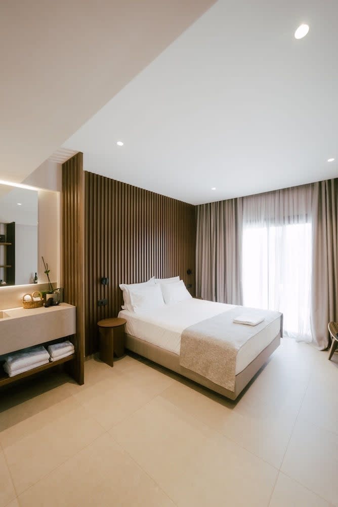 LAN-GO SIVOTA Luxury Living 1