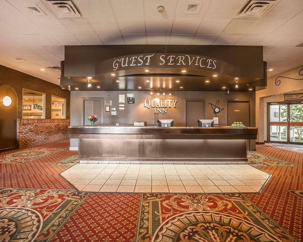 Quality Inn & Conference Centre 2