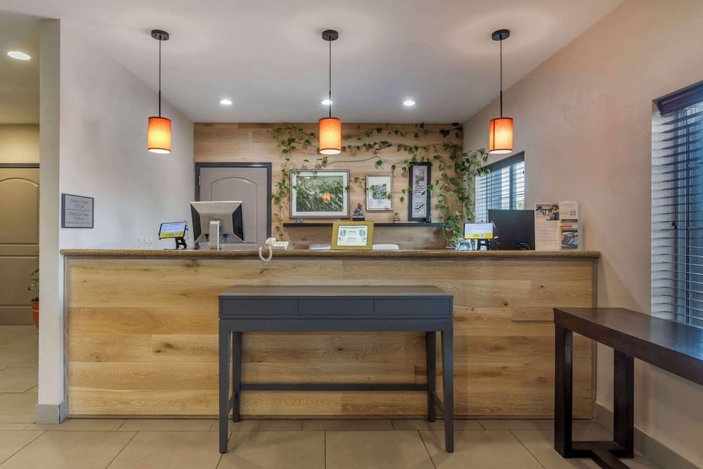 Country Inn & Suites by Radisson, St Peters, MO 2