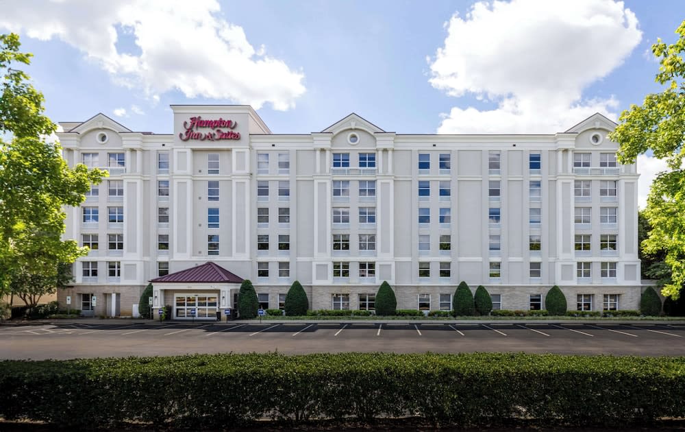 Hampton Inn & Suites Raleigh Cary Lenovo Center 1
