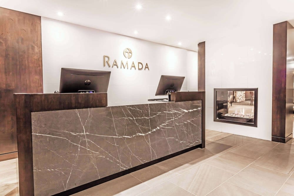 Ramada by Wyndham Ottawa On The Rideau 1
