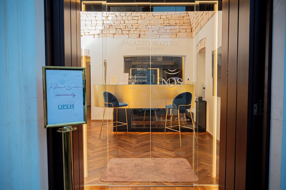 Palazzo Scotto 2
