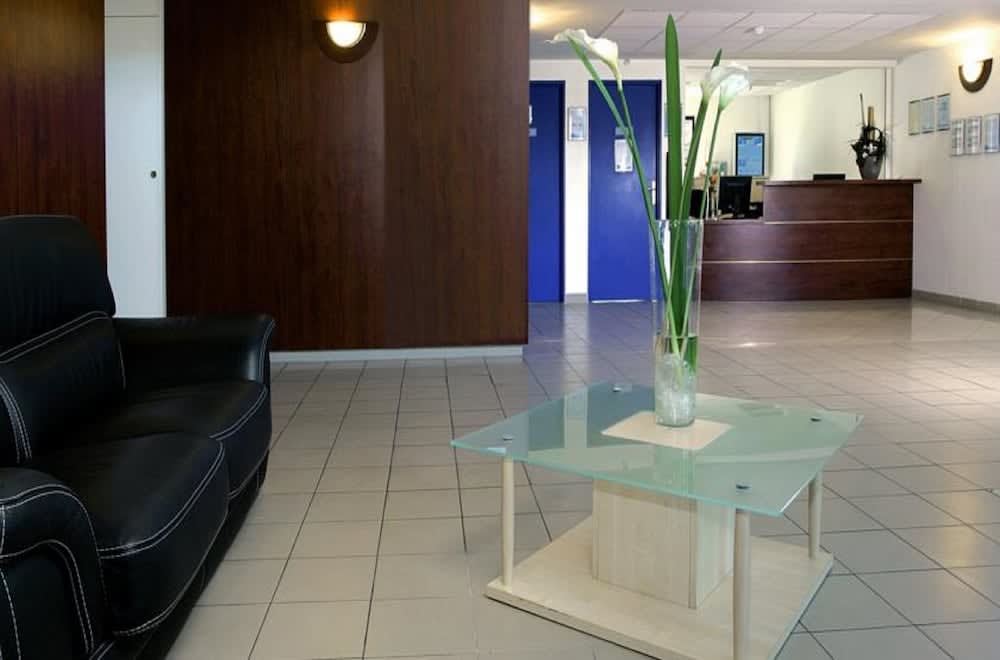 APTS APPART'CITY ANTIBES 2