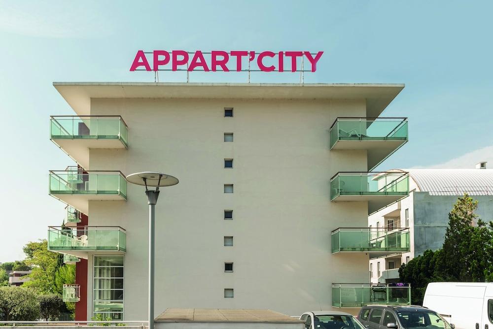 APTS APPART'CITY ANTIBES 3