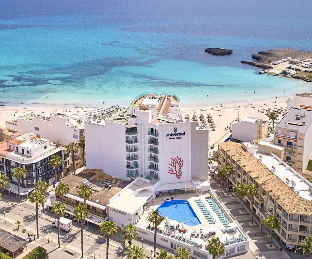 Universal Hotel Perla 1