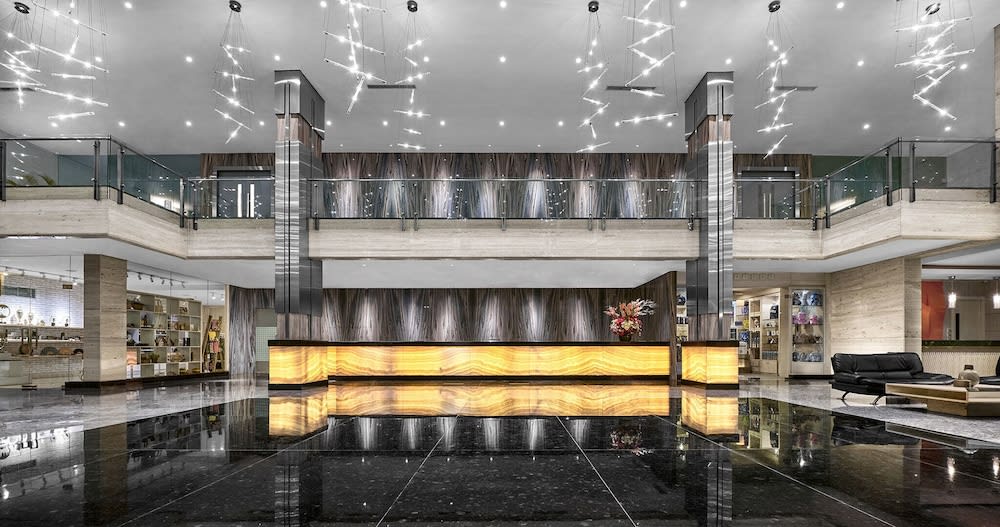 FM7 Resort Hotel - Jakarta Airport 2