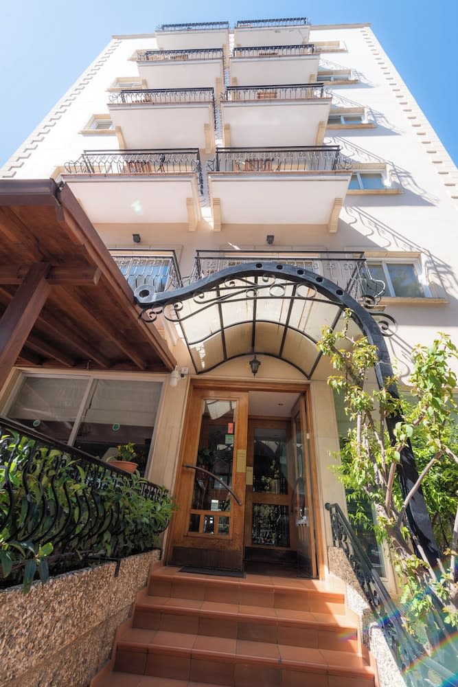 Chrielka Hotel 1