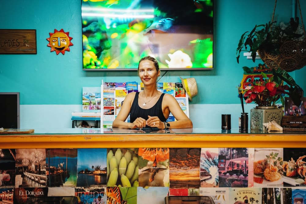 Coconut Court Beach Hotel 5