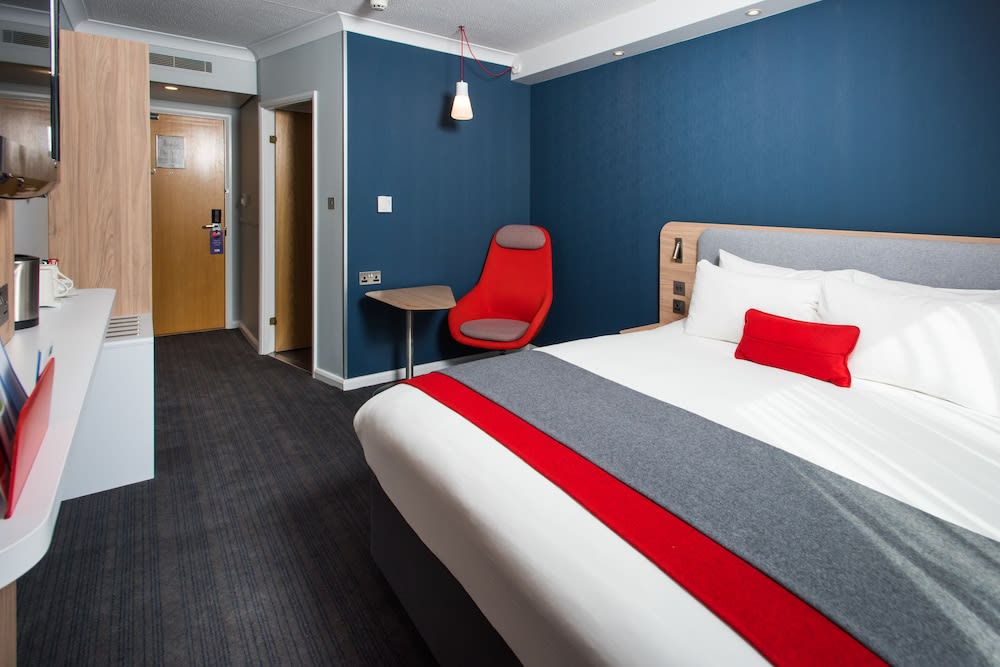 Holiday Inn Express LONDON - LUTON AIRPORT by IHG 3