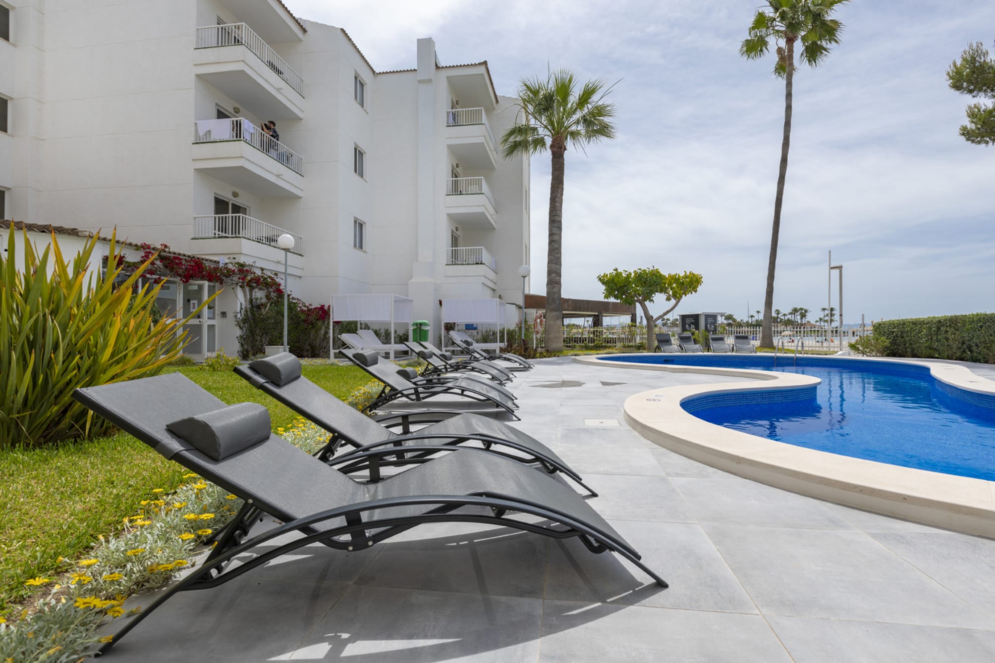 Sand Beach Apartments 2
