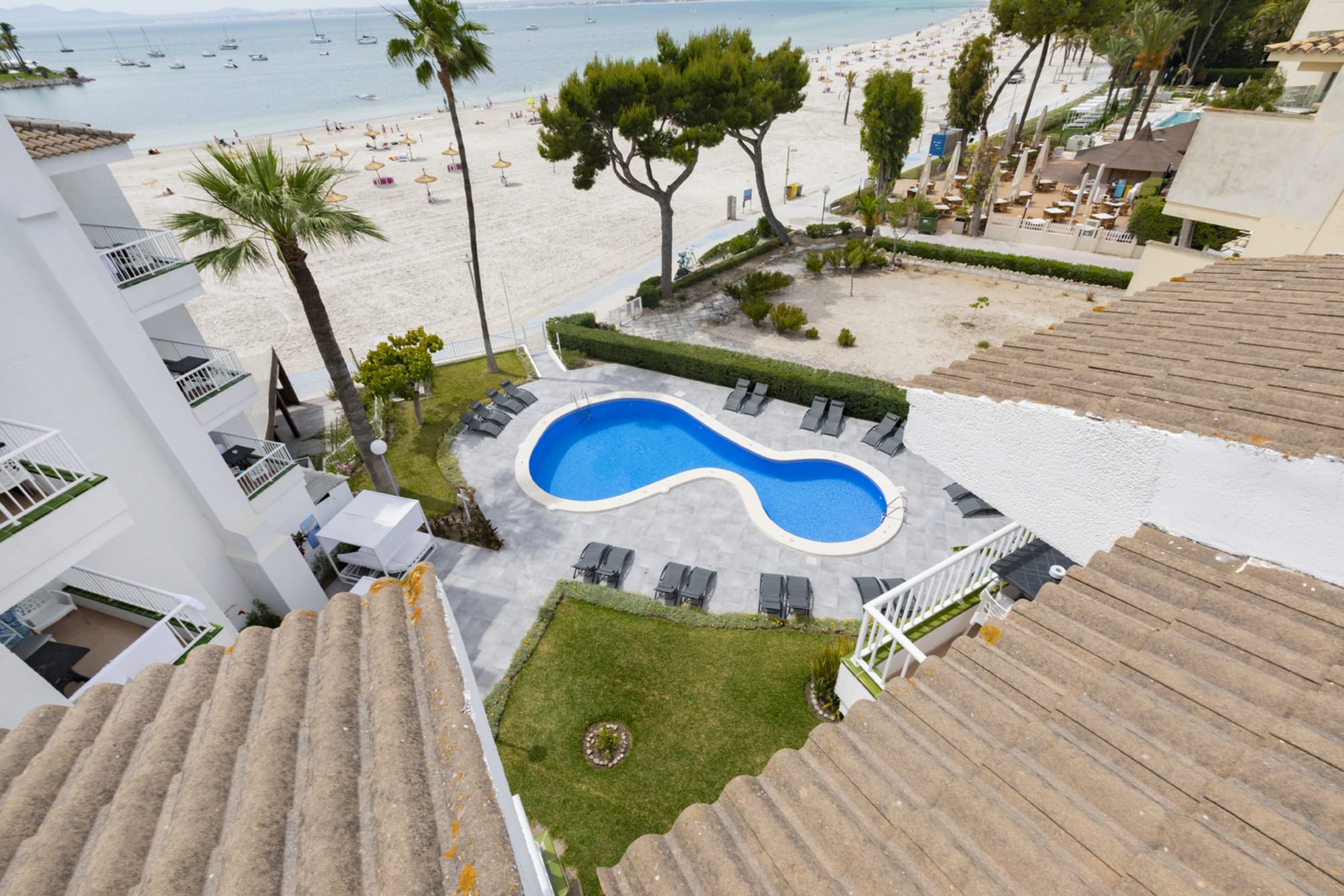 Sand Beach Apartments 1