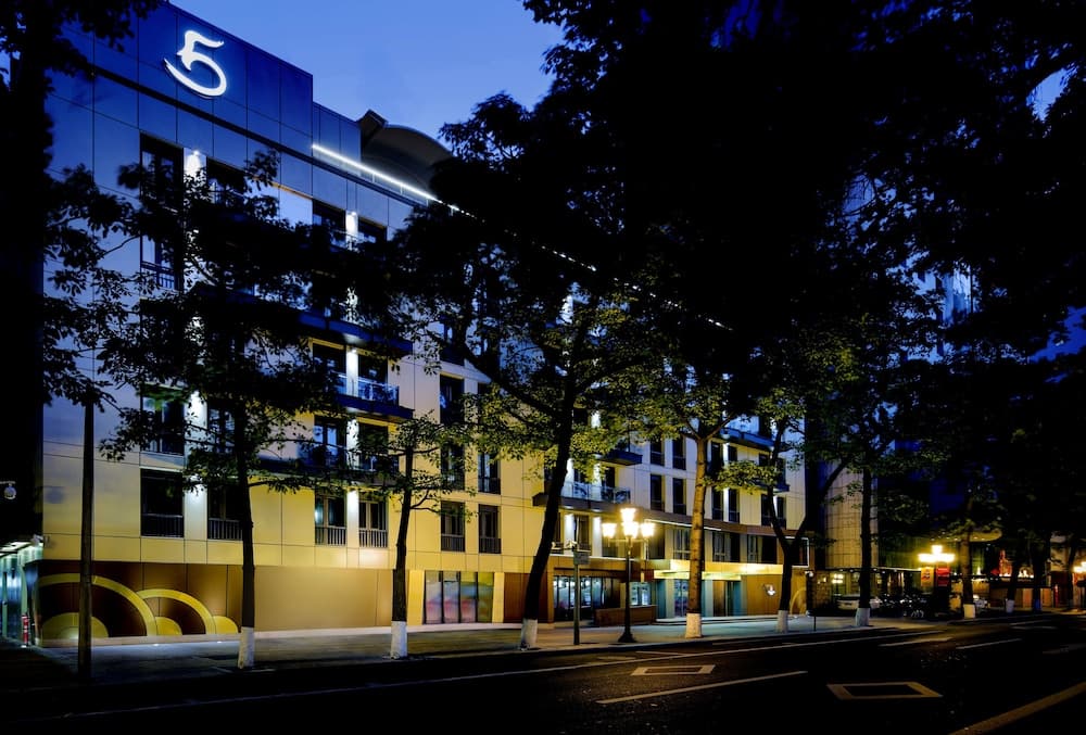 广州岭南五号酒店 LN Hotel Five-Free Shuttle Bus to Canton Fair & Free Snack 1