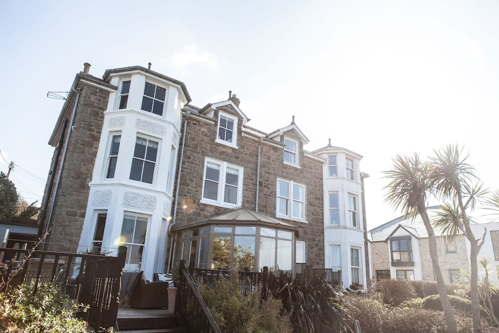 Headland House Luxury B&B 1