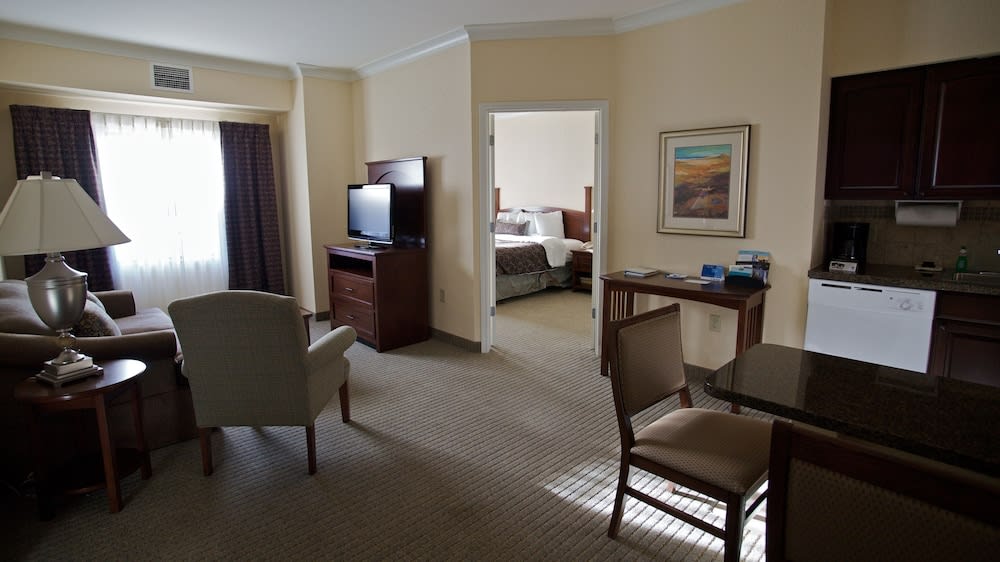 Staybridge Suites SAN ANTONIO SEA WORLD by IHG 2