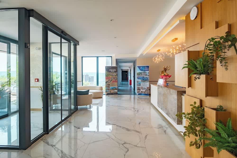 Royal Blue Resort & Residences 3