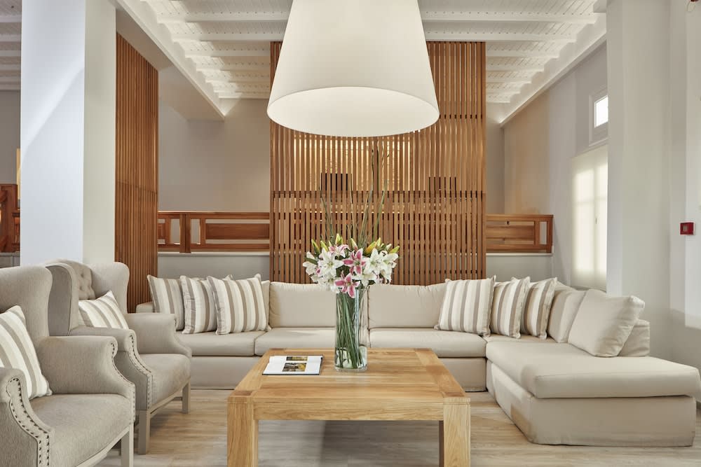 Mykonos Kosmoplaz Beach Resort Hotel 3