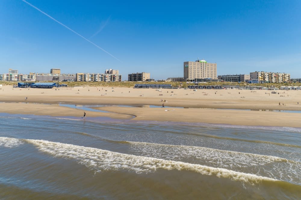 Beachhotel Zandvoort by Center Parcs 1