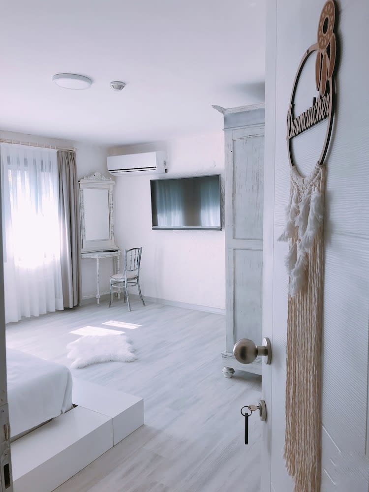 Bedroom Alaçatı 2